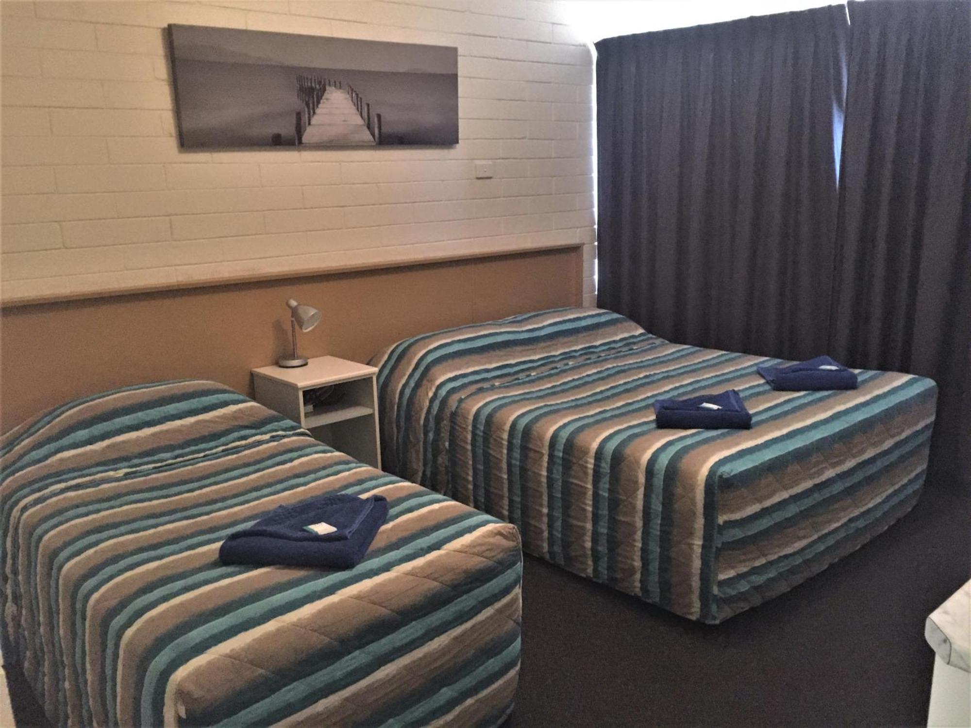 Motor Motel 3*