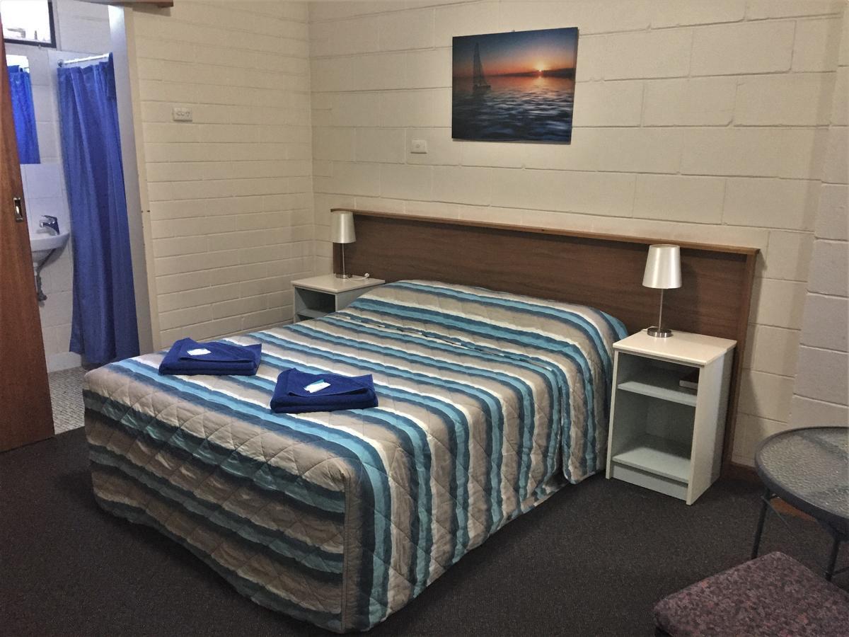 Motor Motel 3*
